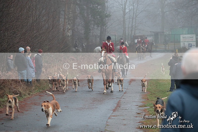 HUPY 261224 146 - Pytchley with Woodland Hunt Boxing Day Meet 26th December 2024