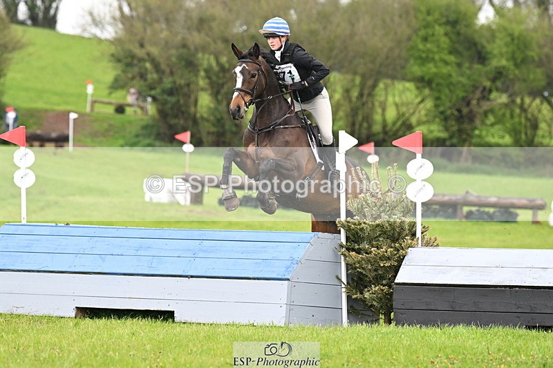 250419-110857-09176 - 571-Daisy.Waldock-BALLYHICKEY.MASIE