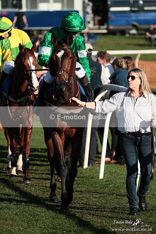 PtP 210326 1181 - VWH Cirencester Races 21/03/26