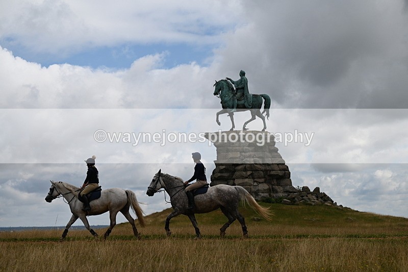 DSC_4044 - Time at Statue 09:50 to 11:09