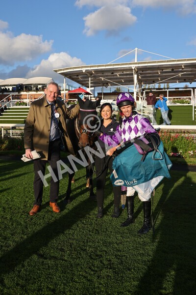 yr07102022r6-41 - Race 6 5.00pm William Hill Lengthen Your Odds EBF Novice Stakes