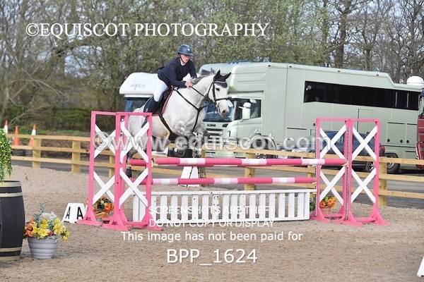 BPP_1624 - CLASS 18 SUN Senior Newcomers/ 1.10m Open