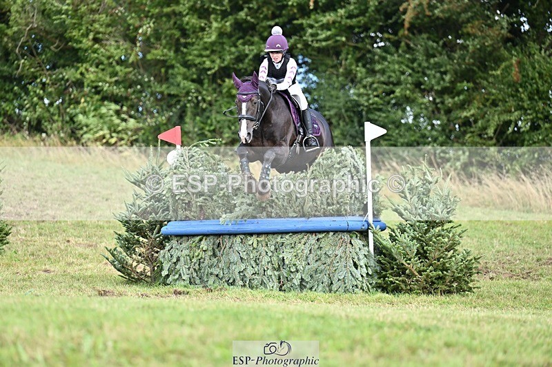 250831-144037-10961 - O-708-Jess.Coombes