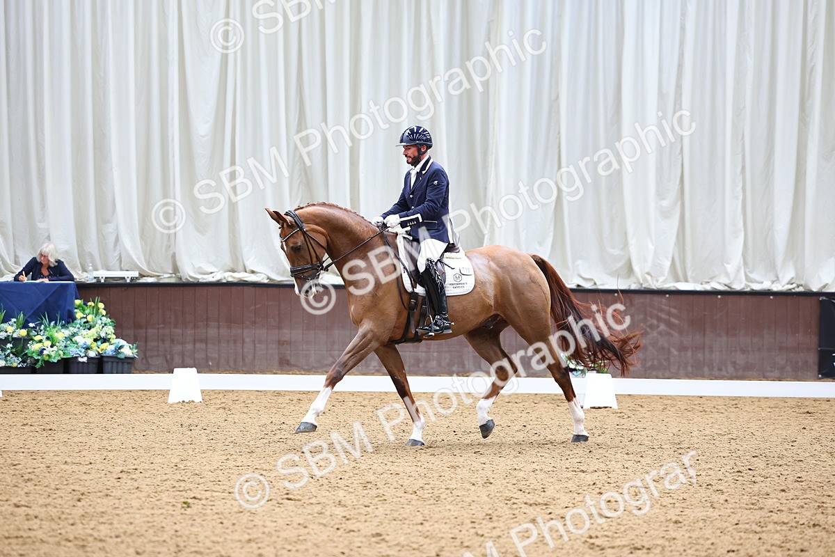 SBM_006369 - Class 5 - novice 6 - 12.04-13.07