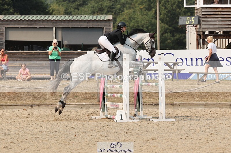 250816A-160413-02622 - Cls 9 Snr 1.10m Open