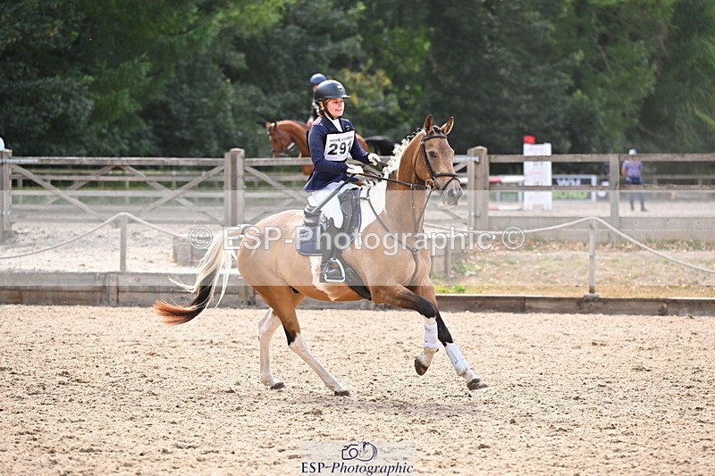 250802A-160241-06557 - F-291-Maisie.Atkinson-RAINSTOWN.JONNY