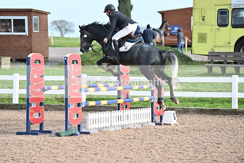 231208A-121320-00610 - Cls 5 Newcomers & 1.10m Open