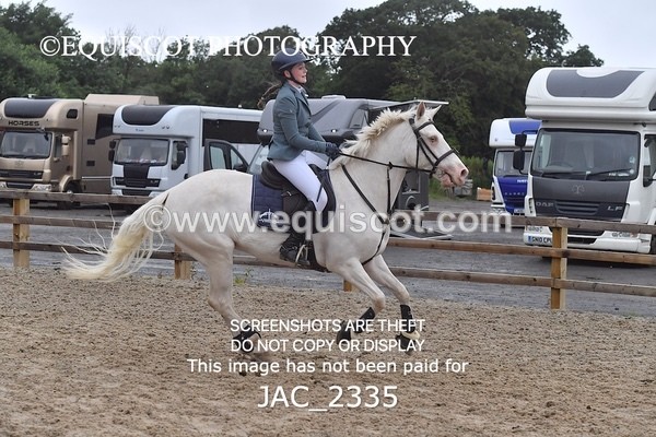 JAC_2335 - CLASS 12  Pony Foxhunter/ 1.10m Open