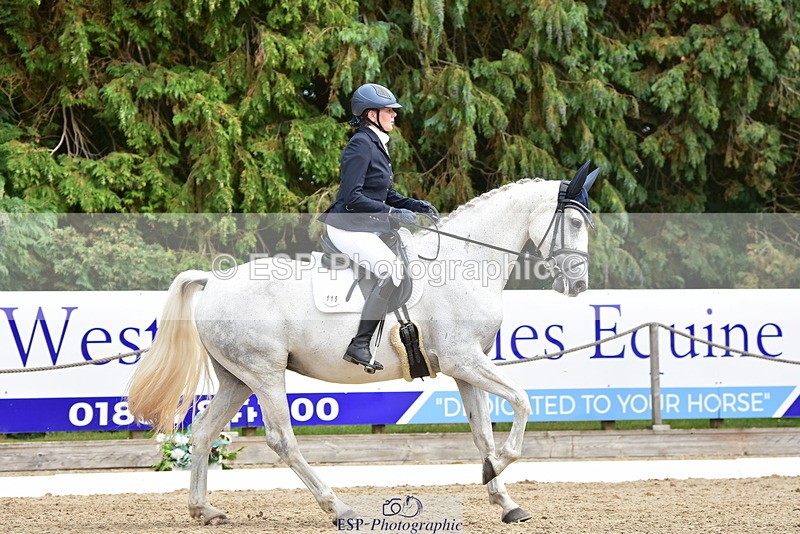 250719A-150638-06662 - 115-Louisa.Jenkins-Rosnastraw.Silver.Lady