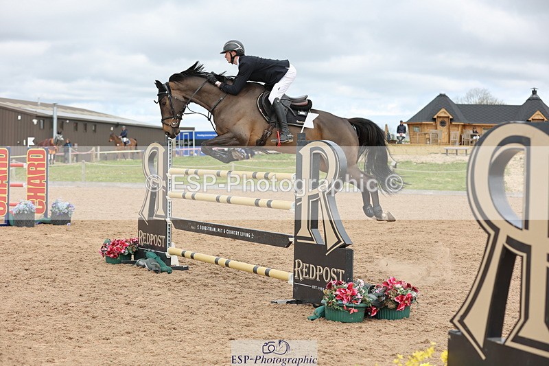 240419A-115843-06925 - Cls 6, 2 Star Medium Tour 1.35m