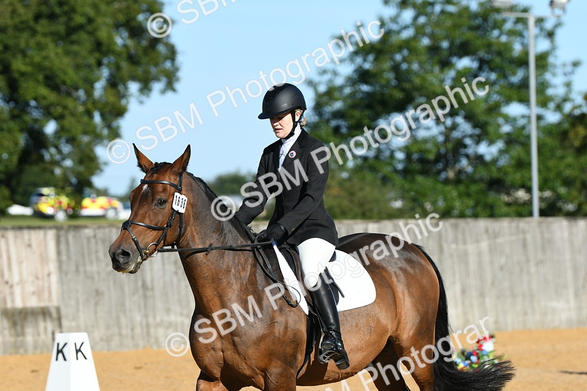 SBM_16186 - D4 - Small Tour Championship - Intro B