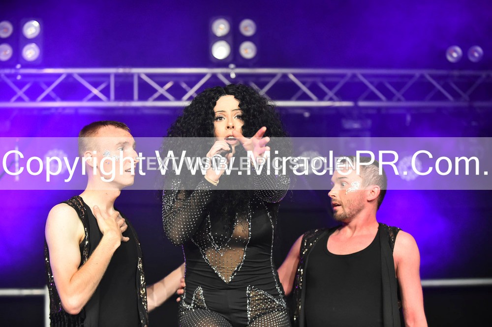 SH4_6889 - The Cher Experience