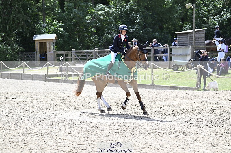 250525A-132104-17689 - Presentations Section B CCI 3 Star Long