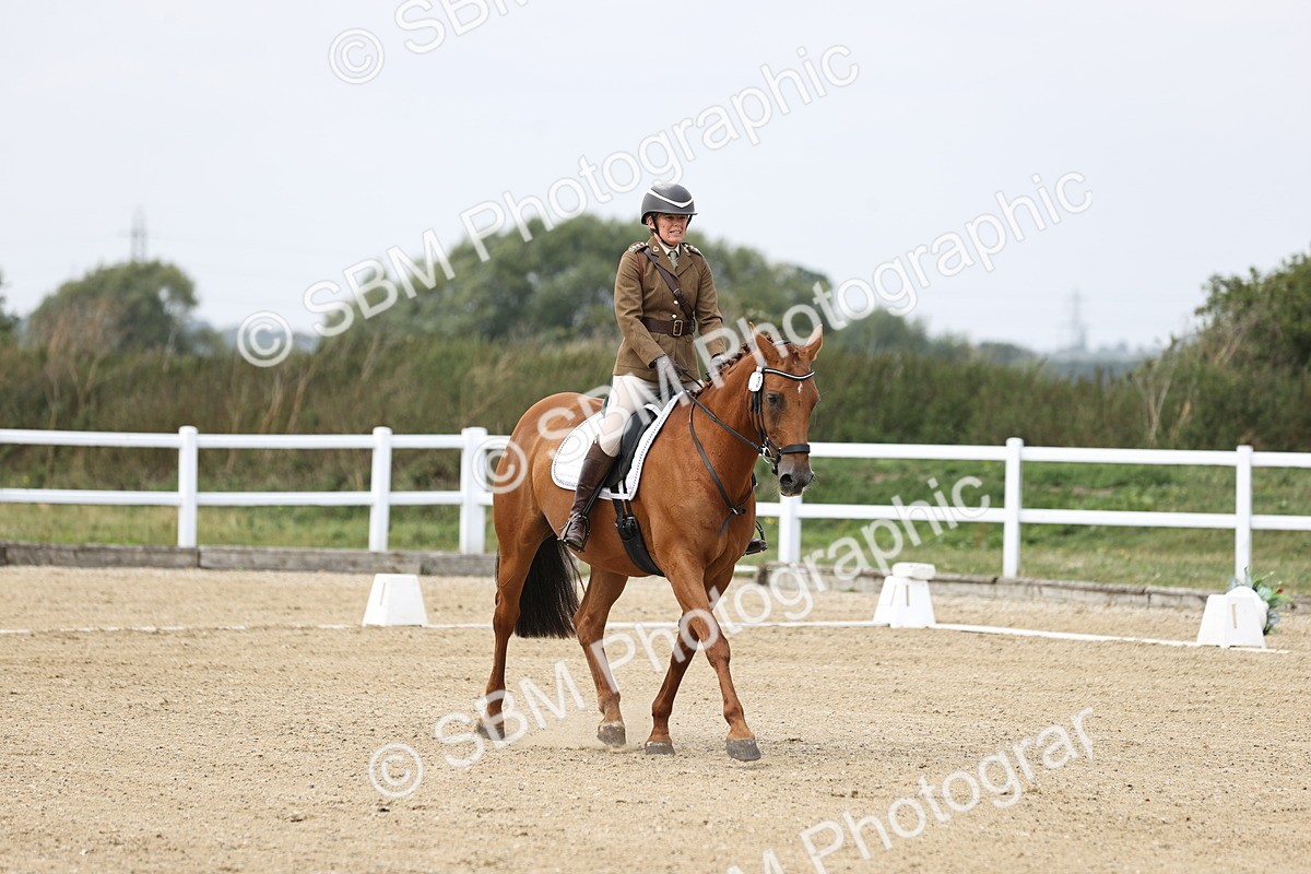 SBM_017393 - Class 14 - Novice 23 - 13.52-14.55