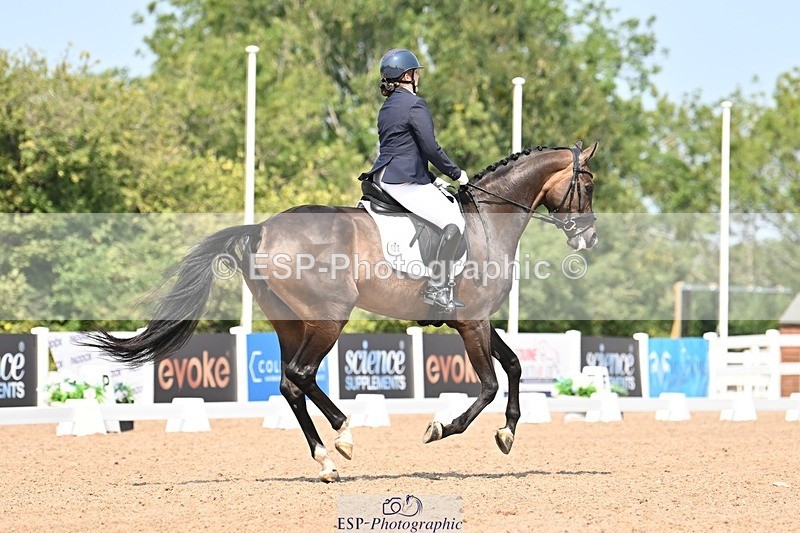 250816-124337-04318 - 100-Deborah.NewmanSoraya.IV