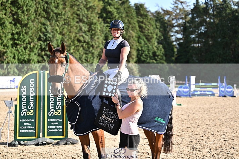 260906A-163127-04713 - Cls 24 Snr Foxhunter