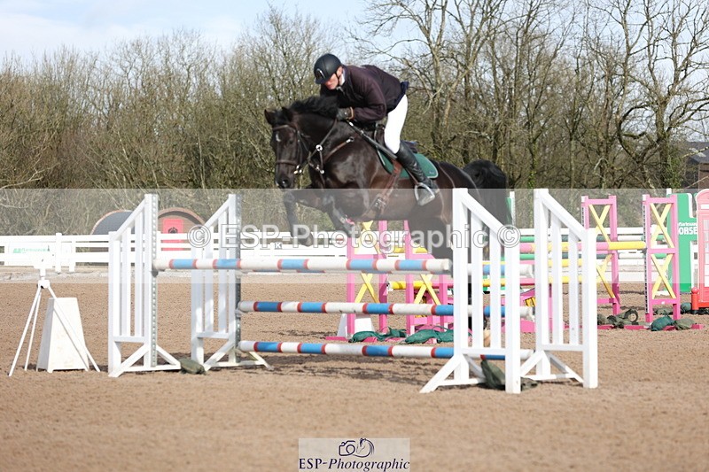 240223A-112658-00848 - Cls 4 Snr 1.05m Open