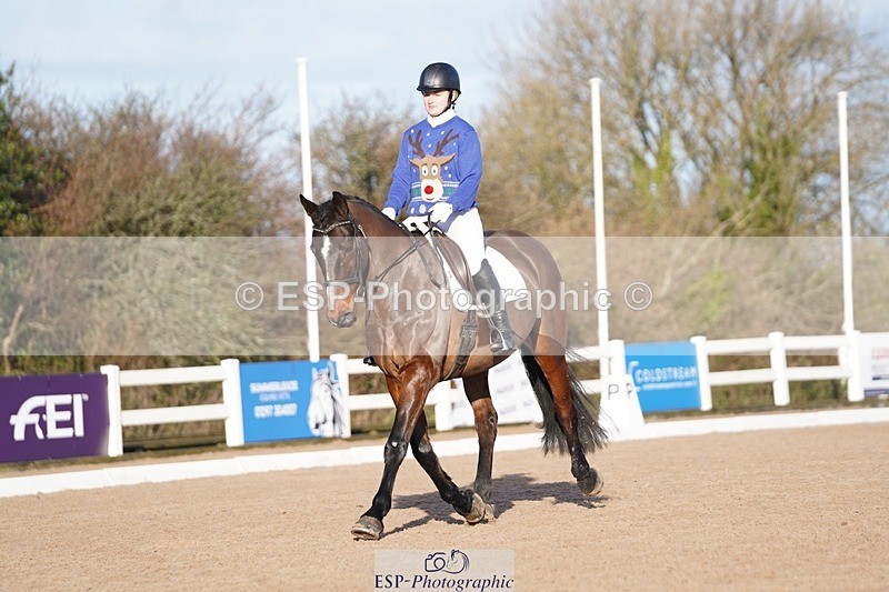 241214-114210-00346 - 143-Tila.Da.Costa-Leomiro