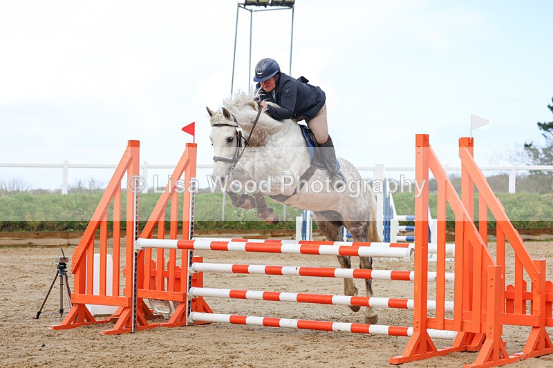 3E7A0771 - Class 4: Senior British Novice/90cm open