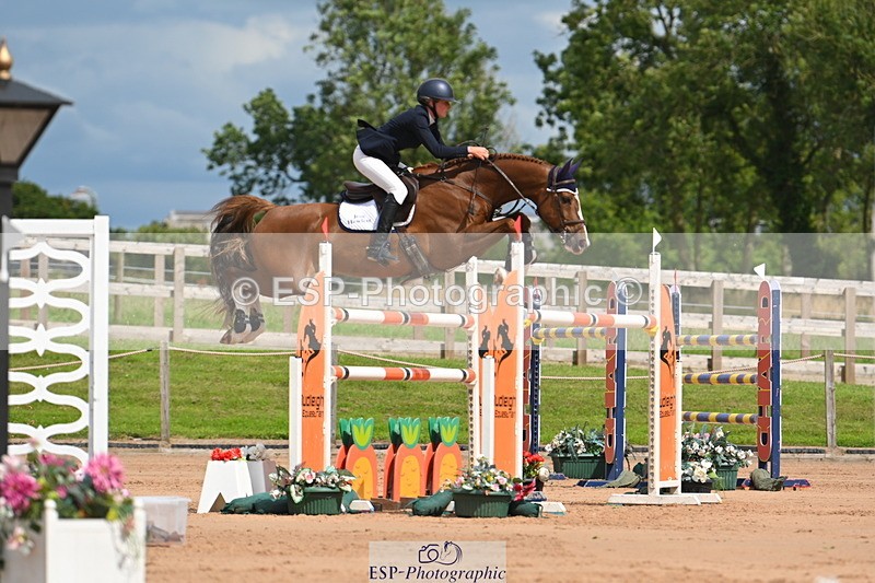 230721A-153236-07293 - Cls 10, 2 Star Big 1.45m Start to break