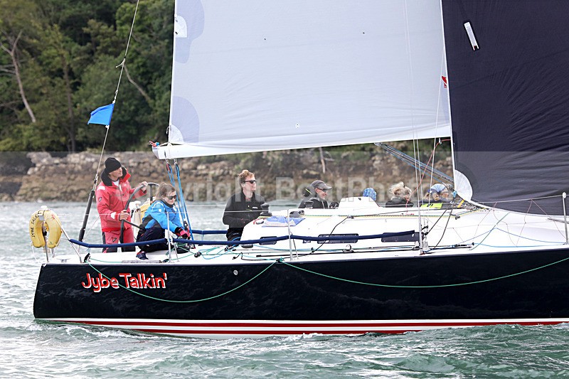 210703 JYBE TALKIN GBR6809R 5T7A0422 - ROUND THE ISLAND RACE 2021