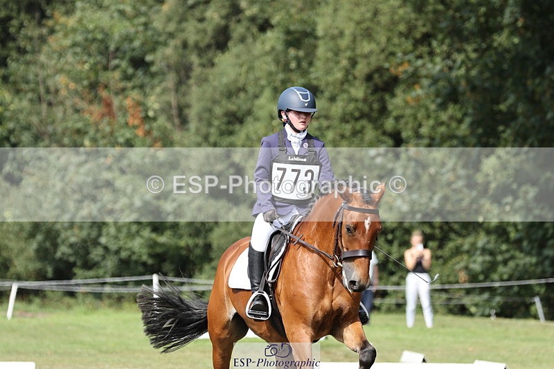 250823A-152324-33097 - PC80 Ride Off