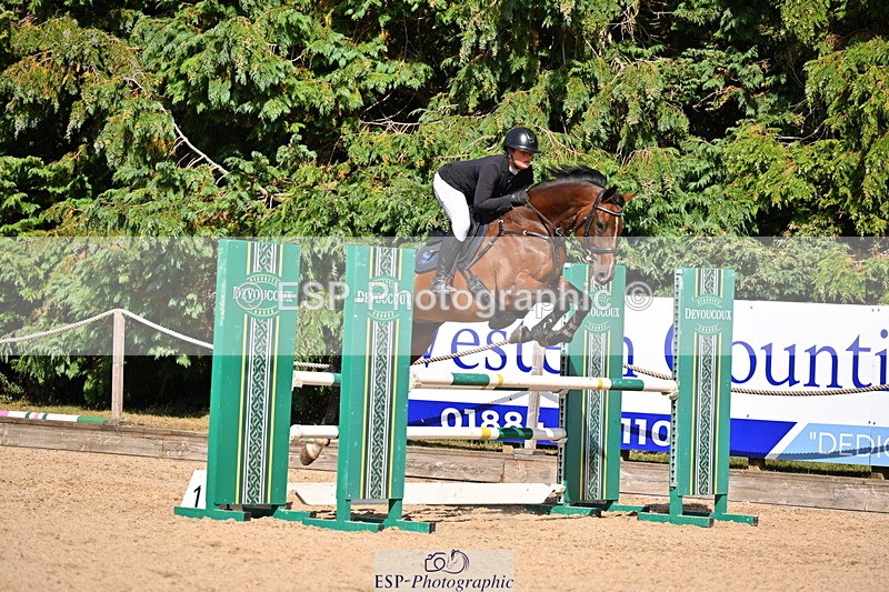 250817A-155115-04938 - Cls 22 Snr 1.10m Open