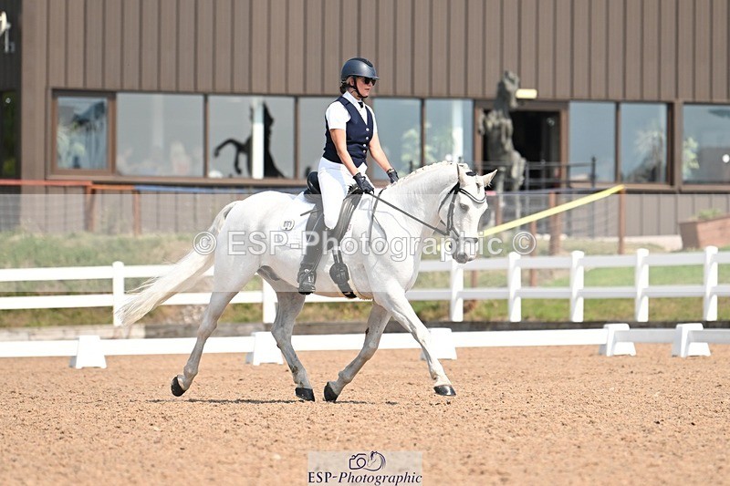 250816-124209-04537 - 061-Lyn.MillerRunnymead.Diamond