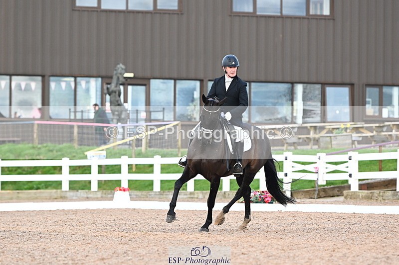 240218A-150032-08981 - 180-John.Fullick-Hermosa.bella