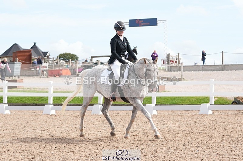 250906-114251-01649 - 009-Terri.EllawayTagula.Passion