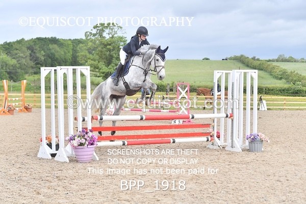 BPP_1918 - SAT CLASS 10 Senior British Novice/ 90cm Open