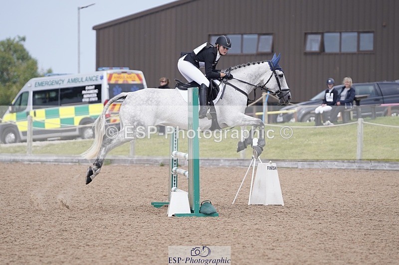 240831A-112920-01205 - 014-Caitlyn.Faull-PENNINEVIEW.SUMMER