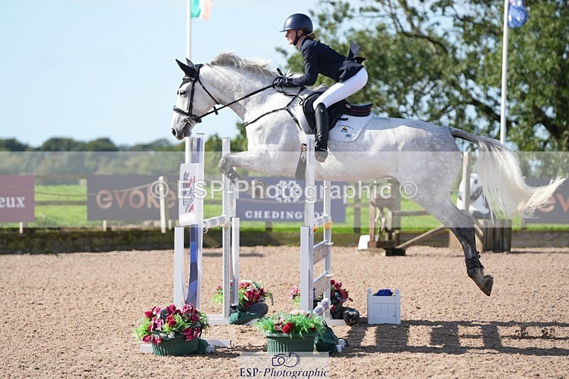 250913-103832-06205 - Cls 14 Snr Newcomers