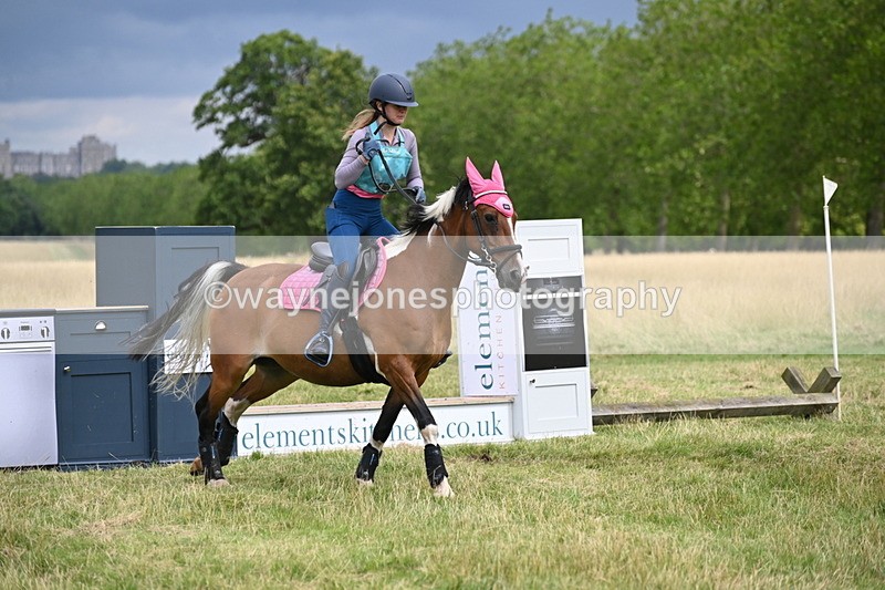 WJ6_2794 - Time at Jump 11:06 to 11:40