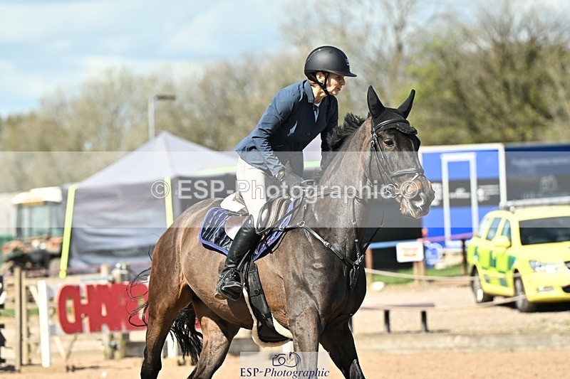250416-151743-01673 - Cls 6 Foxhunter and 1.20m