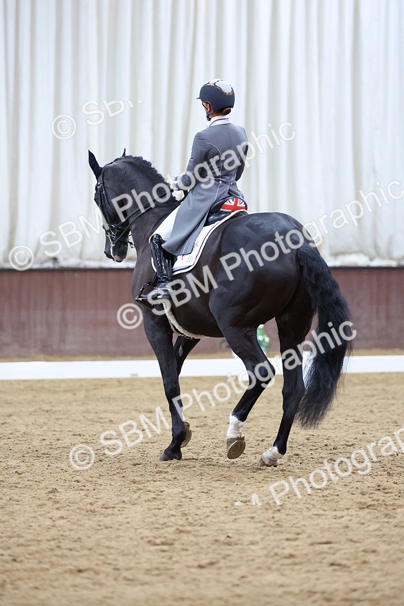 SBM_009524 - Class 14 - FEI Grand Prix - 19.27-20.27