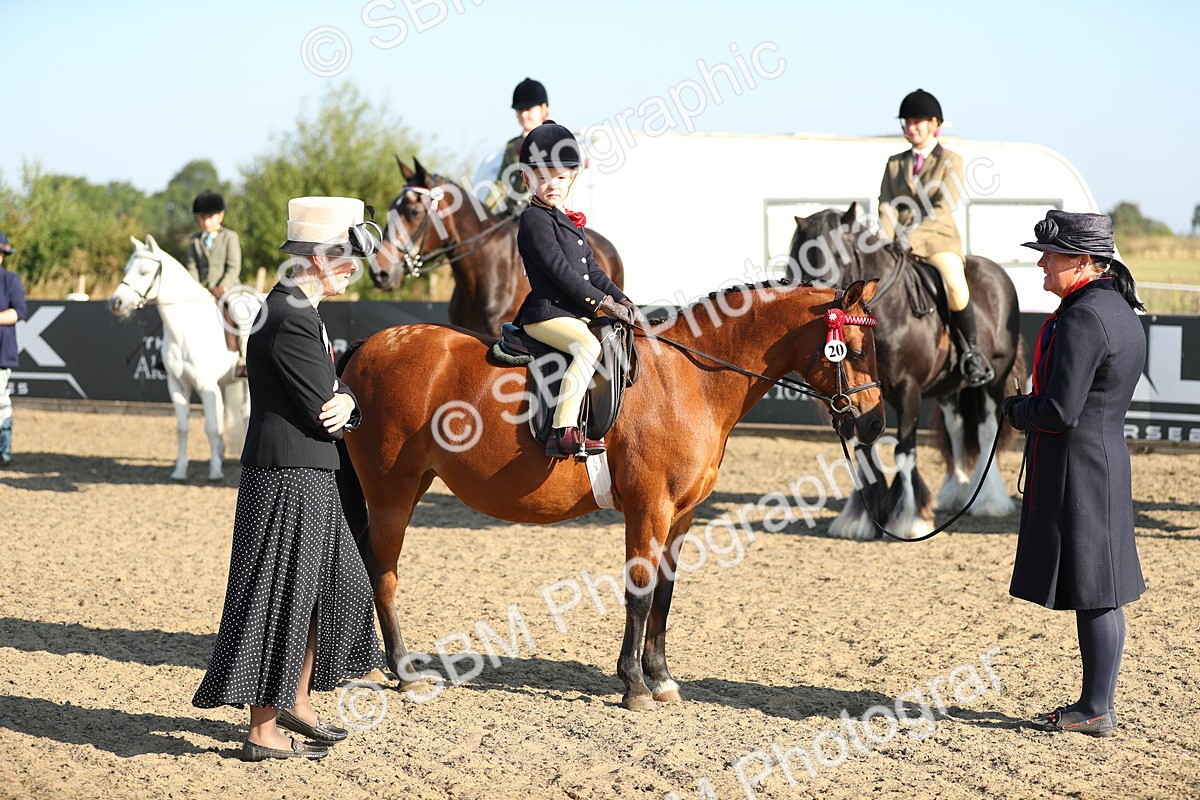 SBM_00385 - Class 41 Best Turned Out Ridden