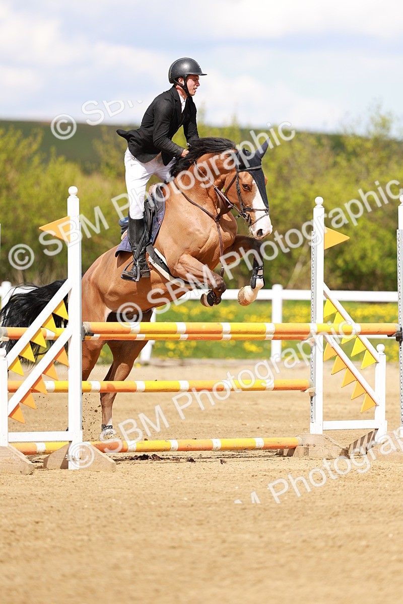 SBM_001943 - Class 4 - Senior Newcomers - 1.10m