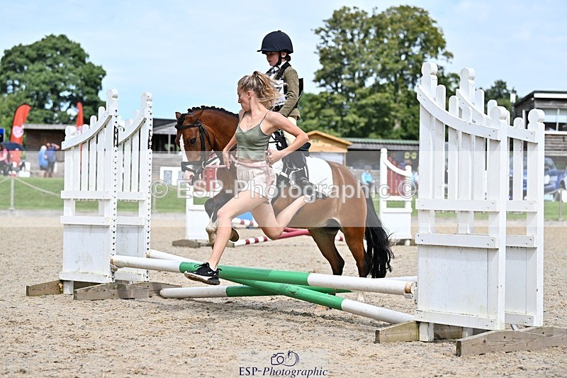 230824-130229-03246 - Round 1 Lead Rein Start to 13.50 cw