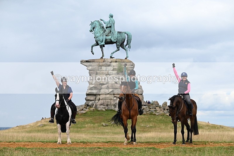 DSC_7880 - Time at Statue 13:16 to 13:52