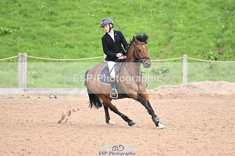 240630A-142503-14146 - Cls 25 HOYS 138cm Qualifier