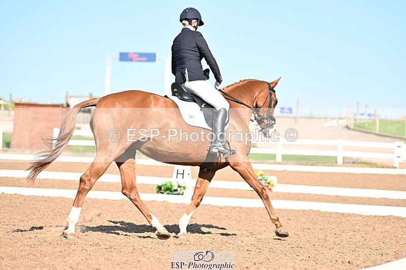 240816A-162203-06157 - 241-Caroline.Toman-D-Pandora.Ramall