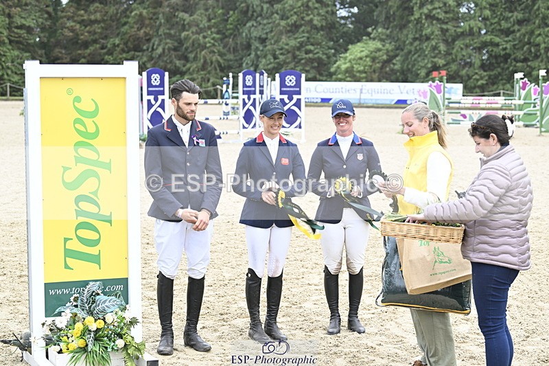 250525A-162306-18709 - Presentations Section D CCI 4 Star