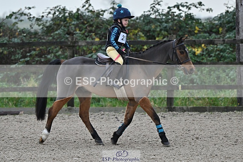 241110-094541-00068 - 40cm Showjumping
