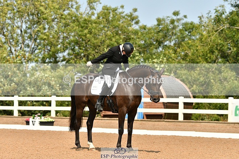 250817-112316-08568 - 213-mrs.nicola.m.NichollsSir.Sherman.Astwood