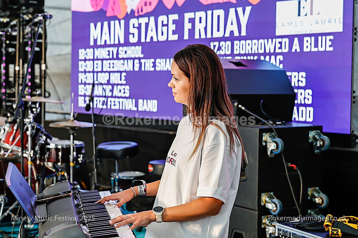 _MGL7084 - MINETY 2025