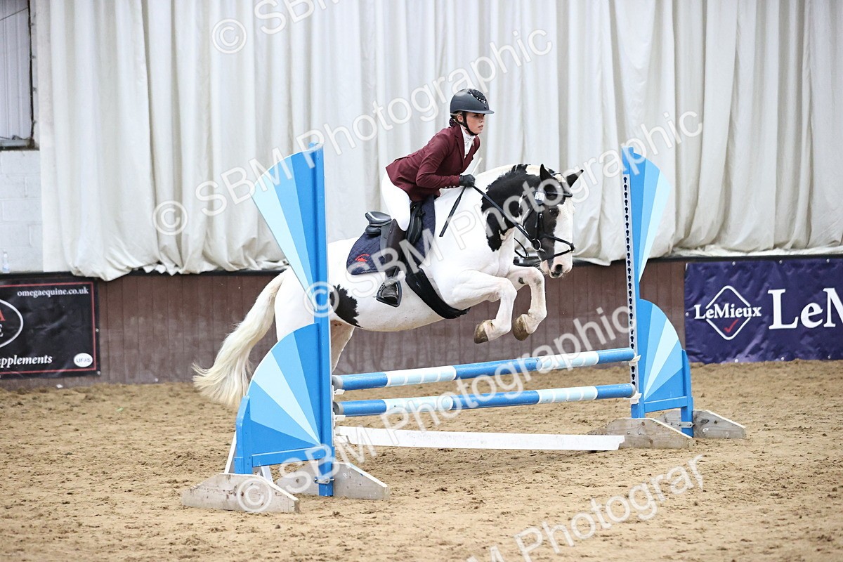 SBM_001504 - Class 5 - Henlow Veterinary Hospital 70cm