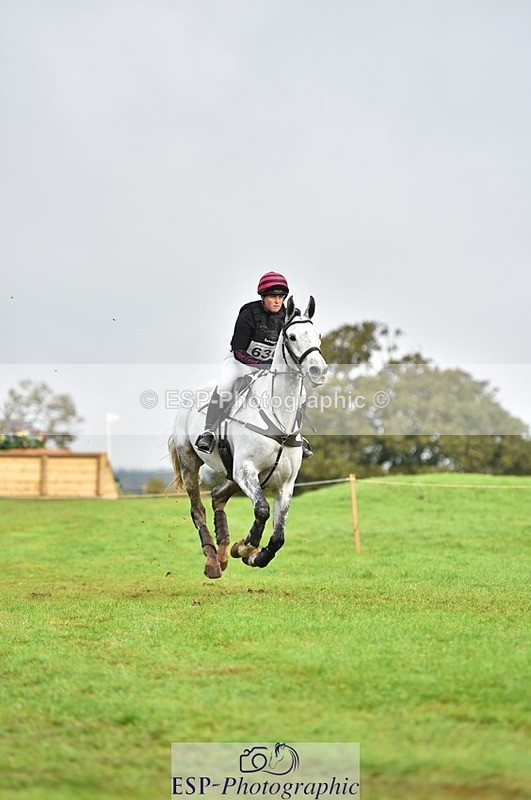 231021-095136-13611 - 630-ST.TROPEZ-Lizzie.Luxton-SC+XC