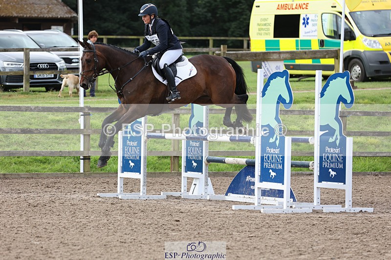 240804-101938-11009 - 355-Selina_Milnes-MUSTAFA_MOLASSES