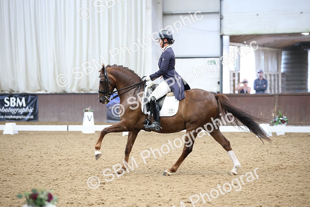 SBM_004857 - Class 9 - FEI Inter 1 Gold - 16.59-17.47